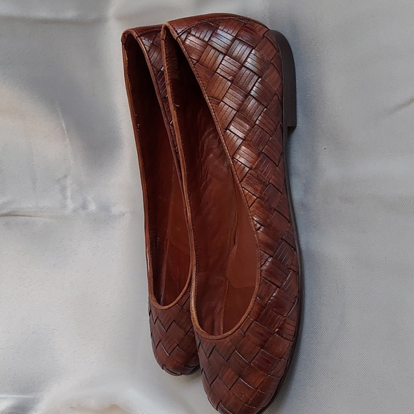 Cole Haan Shoes, Ballet Flats, Size 7.5, Woven Leather, British Tan, NikeAir - Picture 8 of 10